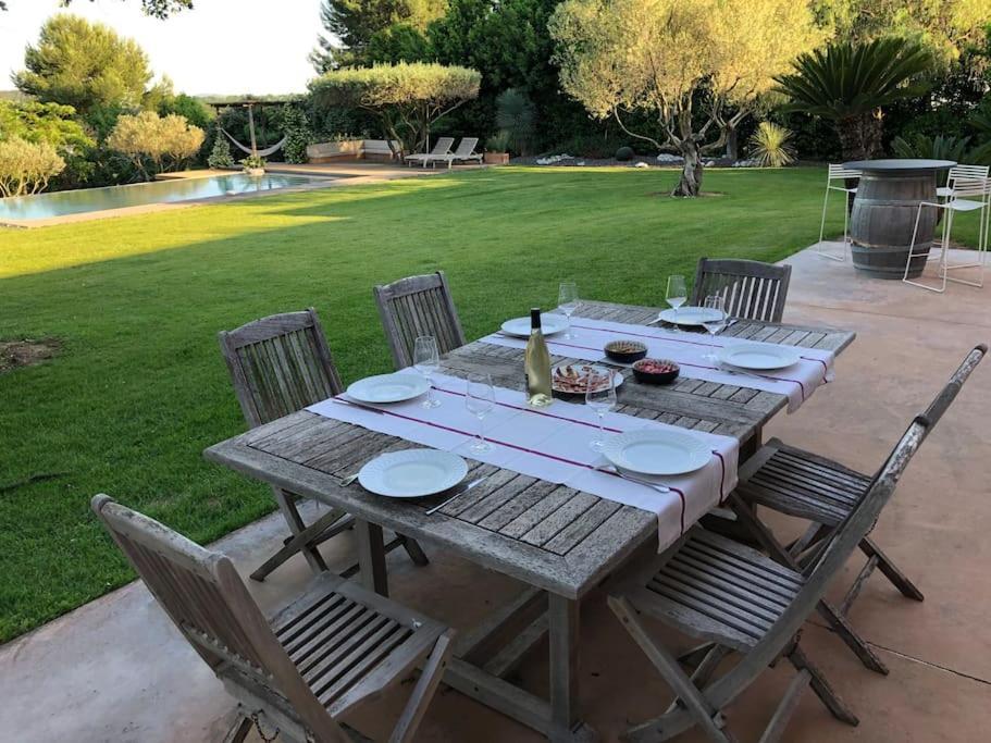 Bastide Languedocienne De Standing - Pezenas Le Clos De L'Amandier Kültér fotó